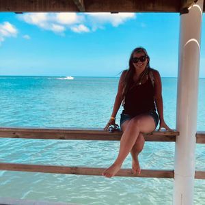 Meet your Posher, Kira